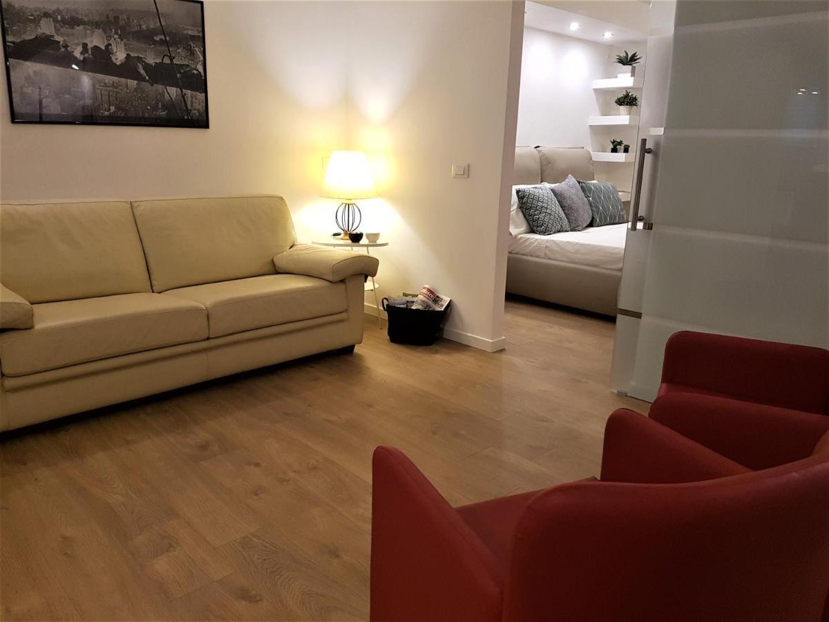 Sweet Honey Apartment Raffa ภายนอก รูปภาพ